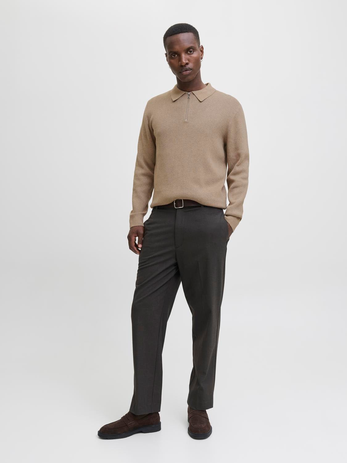 model_shot-front_full